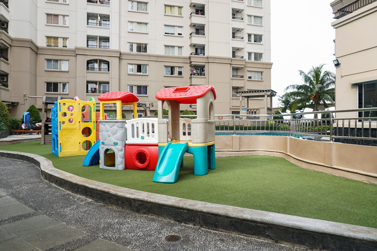 Children's play area - outdoor, Strategic 1Br Apartment At Marina Ancol, Jakarta Utara