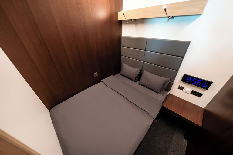 Bedroom 5, Sleepover Terminal 3, Concourse A – formerly sleep ‘n fly, Dubai