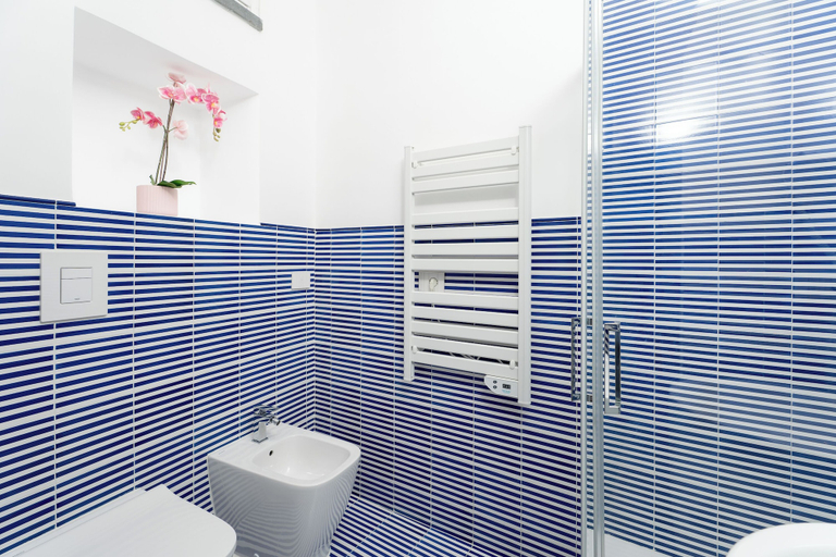 Bathroom 3, Domus Pio XI, Napoli