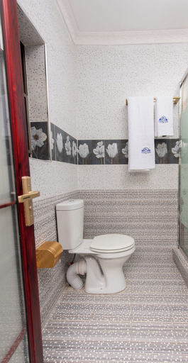 Bathroom 2, Lavish Suites, Blantyre City