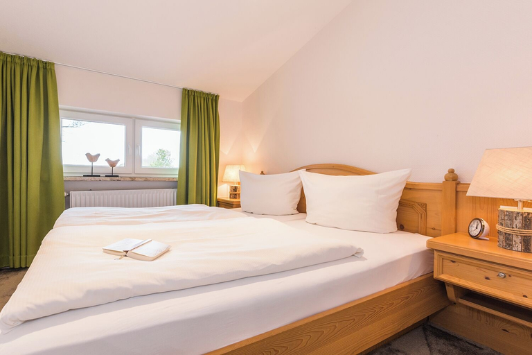 Room 5, Fährhauslodges Natur in Sicht, Aurich