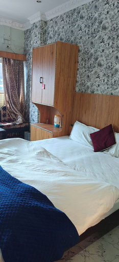 Room 3, Hotel Manali, Kaushambi