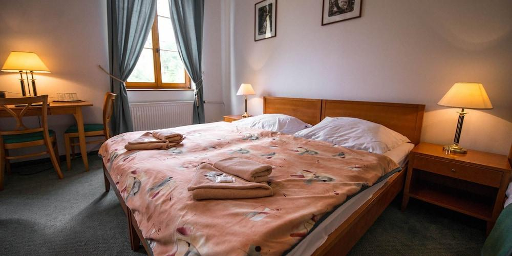 Others 2, Hotel Smokovec, Poprad