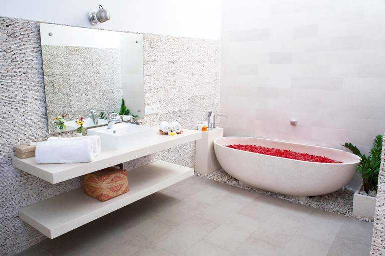 Bathroom 2, Villa Angela, Badung