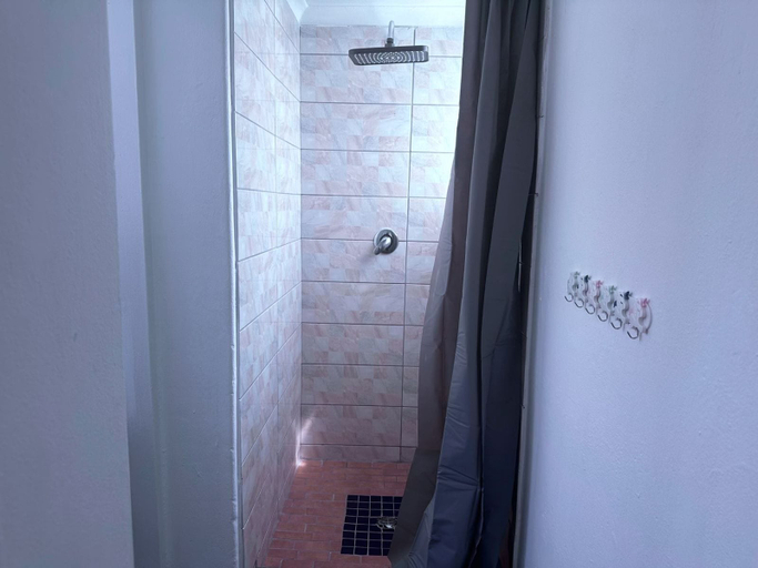 Bathroom 5, SA Guest House, City of Johannesburg