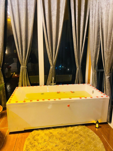 Bathroom 5, Advaya Stays - A Luxury Retreat, Nainital
