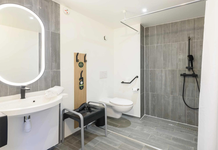 Bathroom 4, B&B HOTEL Toulouse Universite, Haute-Garonne