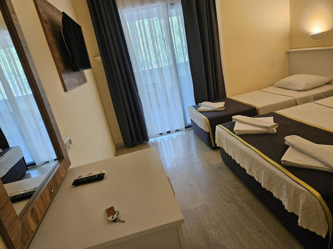 Bedroom 2, Park Avrupa Hotel, Kemer