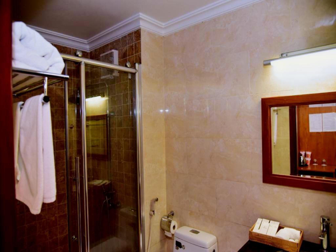 Bathroom 4, Gia Le Hotel Tam Dao, Tam Dao