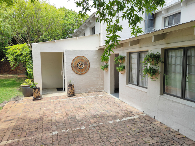 Others 5, Hornbill House, Overberg