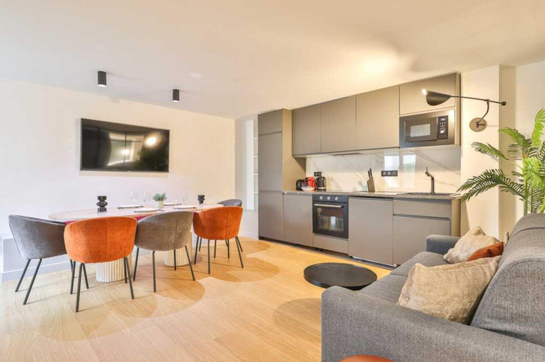 Others 3, Comfort & Design for 10p - 5min From the Marais, Paris