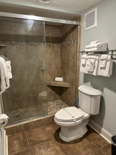 Bathroom 4, Carolina Winds, Horry