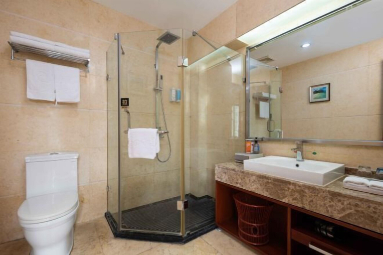 Bathroom 4, Taohuashan Ecological Garden Hotel, Jingzhou
