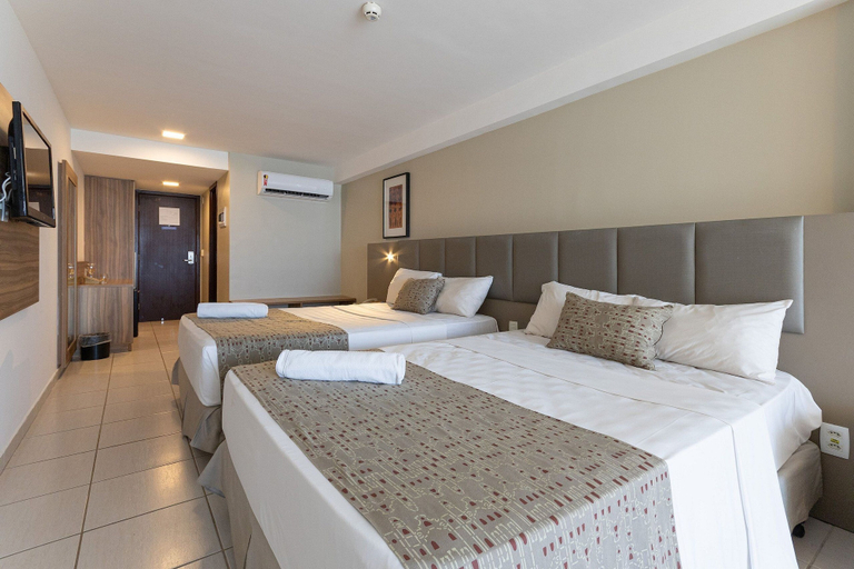 Room 2, Beach Class #1104 - Quadruplo por Carpediem, Recife
