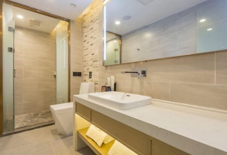 Bathroom 3, Lavande Hotel (Beijing Guomao), Beijing