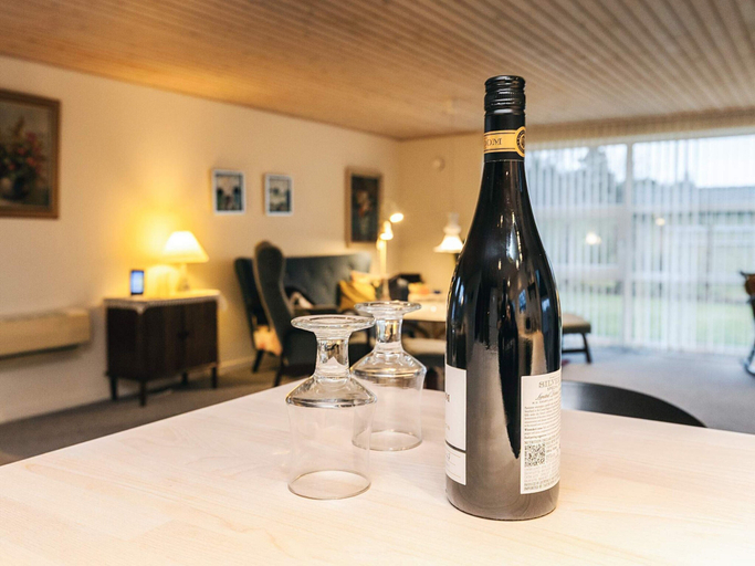 Food & Drinks 4, 6 Person Holiday Home in Hals, Aalborg