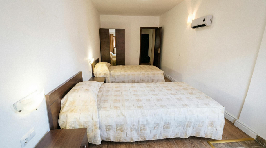 Bedroom 2, 2405 Cosy Mountain View Apartment - 200mbps Wi-fi, Bansko