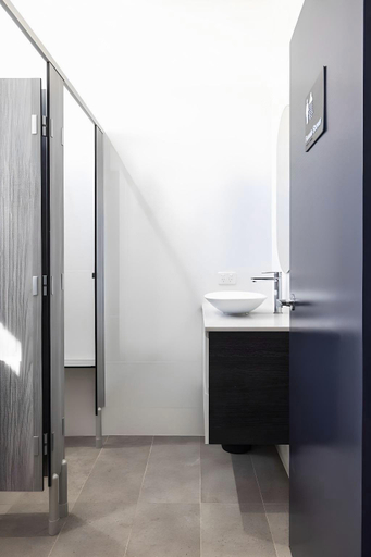 Bathroom 3, The Albion Hotel, Newcastle - Inner City