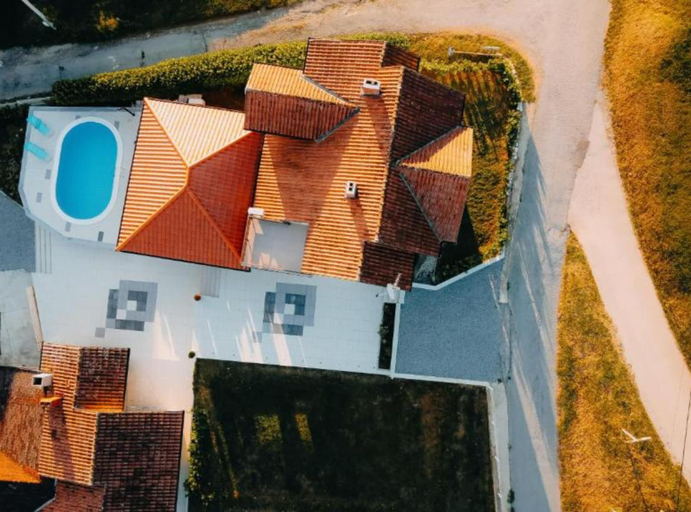 Primary image