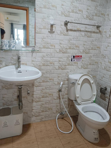 Bathroom 3, Merit courtyard Suvarnaphumi HOUSE, Lat Krabang