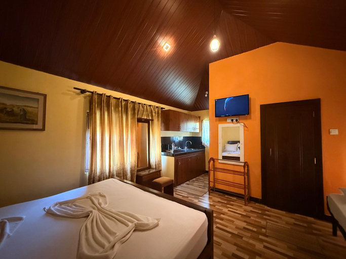 Bedroom 2, Crown Holiday Village near Marawila, Nattandiya