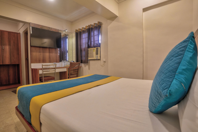Room 2, Dream Inn Thane, Thane