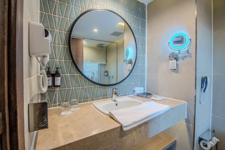 Bathroom 4, SUNRISE Alora Aqua Park Resort, Al-Ghurdaqah