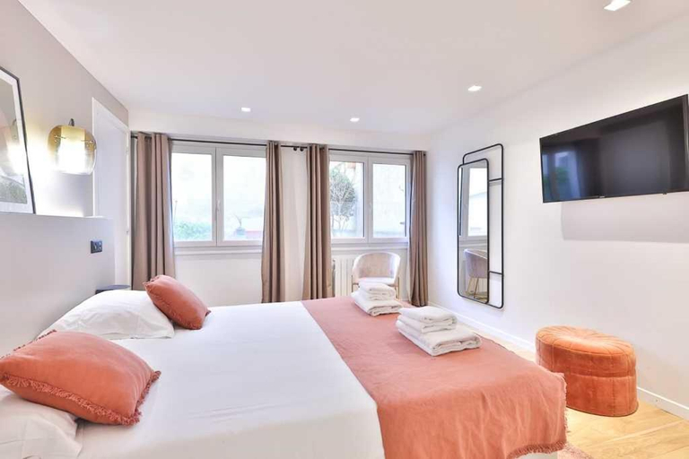Bedroom 4, Comfort & Design for 10p - 5min From the Marais, Paris