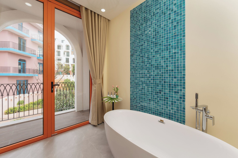 Bathroom 5, Santori Hòn Thơm Hotel, Phú Quốc