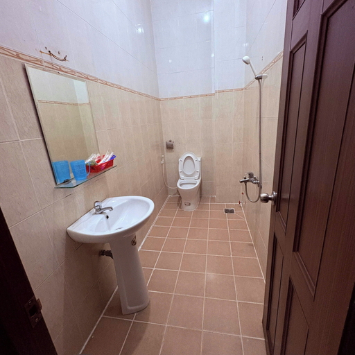 Bathroom 3, Khach San N3, Thủ Dầu Một
