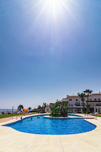 Sport & Beauty 4, PL - Beachfront Seaview Aptm Playa de la Lucera, Málaga