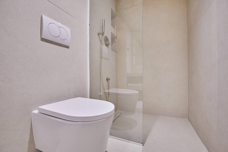 Bathroom 2, Architect house Porte Maillot la Defense Arena, Hauts-de-Seine