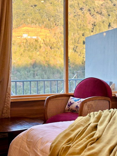 Room 3, Oakridge By The Aravali Story, Tehri Garhwal