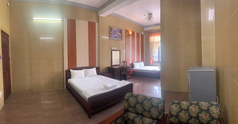 Room 4, Khach San N3, Thủ Dầu Một