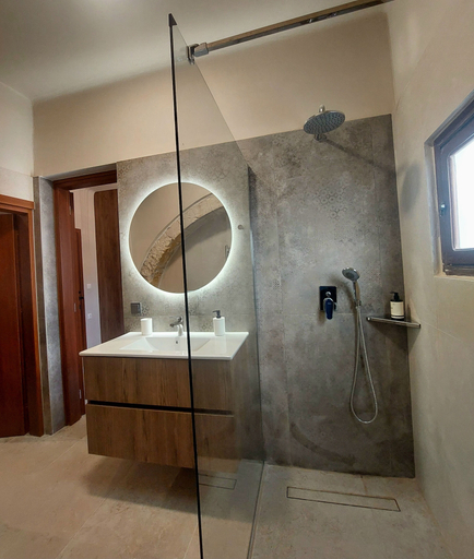 Bathroom 5, Lilys Apartments, Crete