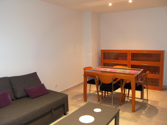 5, Apartment in Estartit with garden, Girona