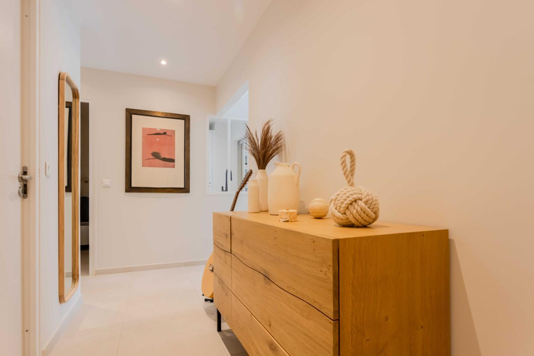 Facilities 4, Bright, A/C apartment with sea view - Antibes, Alpes-Maritimes