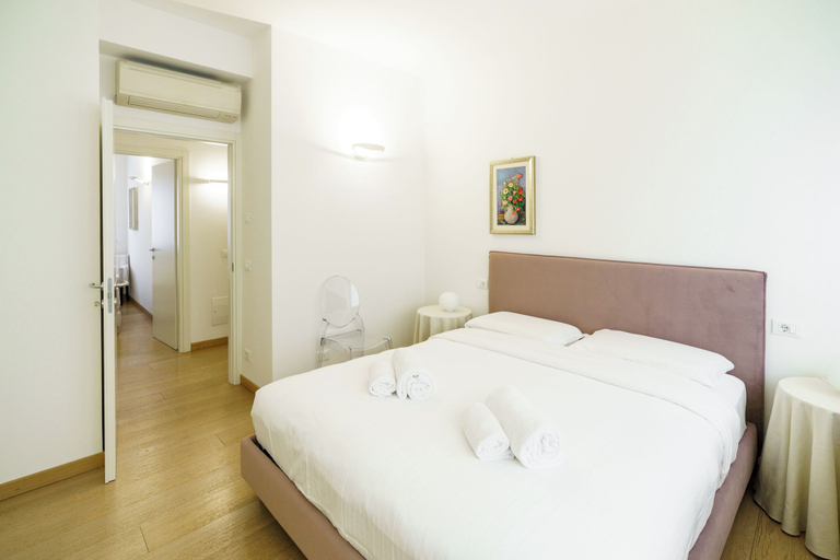 Room 3, Vicolo stella 6, Verona