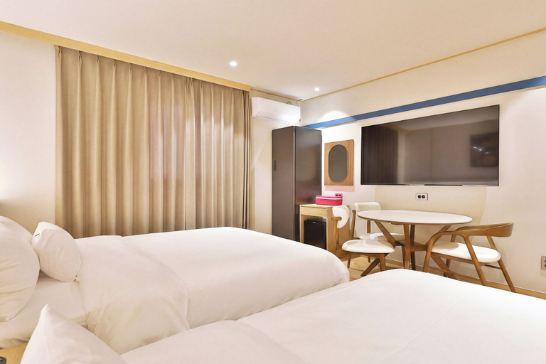 Room 4, Hotel Coolstay Gimcheon, Gimcheon