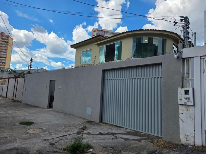 Exterior 3, Cerrado hostel, Goiania