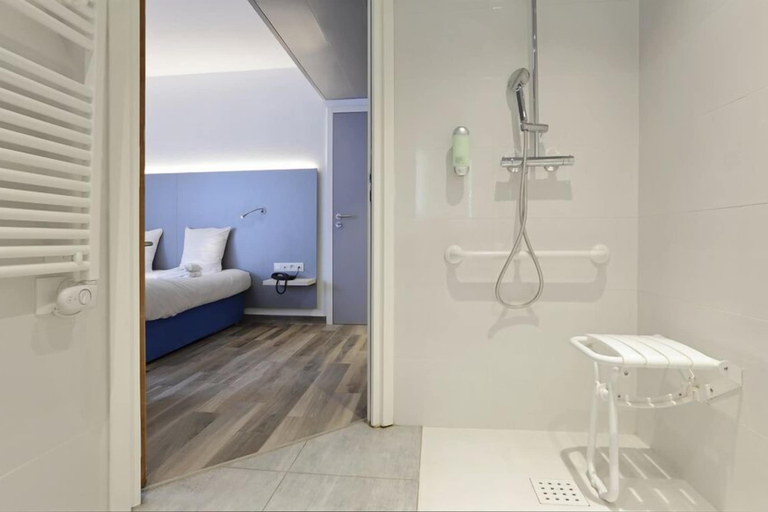 Bathroom, ENZO HOTEL 1er PRIX, Puy-de-Dôme