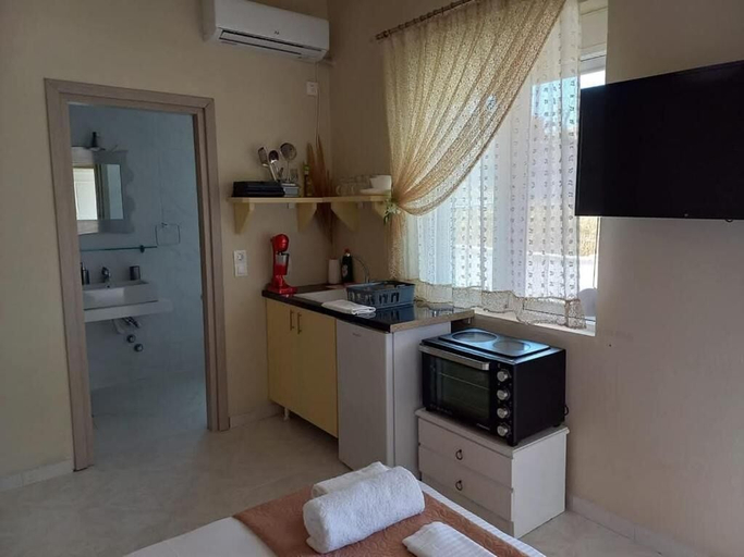 Room 3, mulberry house, Peloponnese