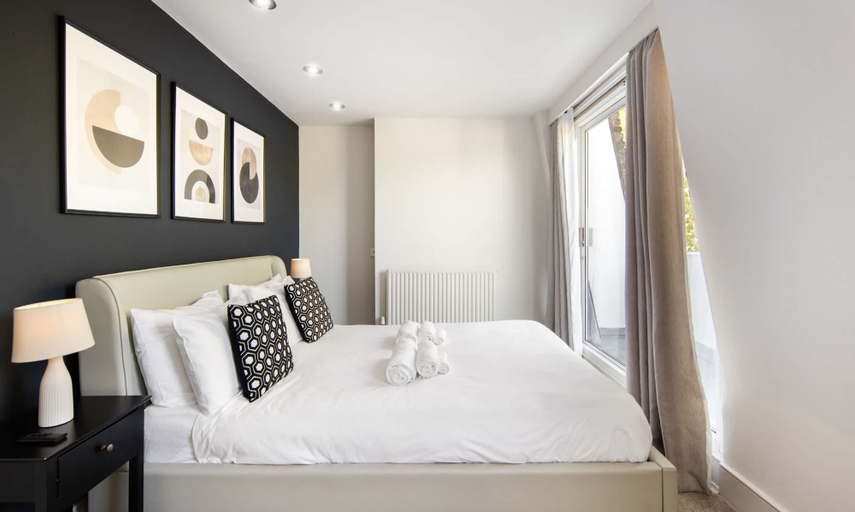 Room 4, 10 Mins Walk to The Oval The Kennington Retreat, London