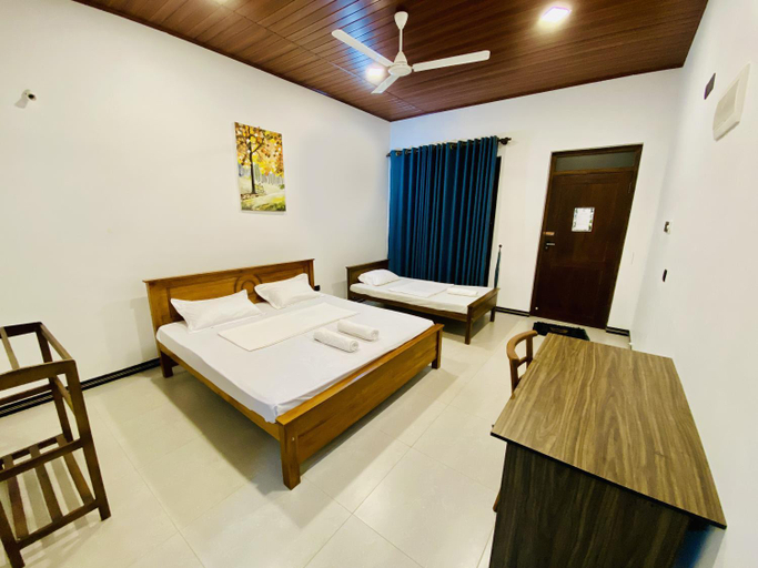 Bedroom 2, Victoria Nature Resort, Medadumbara