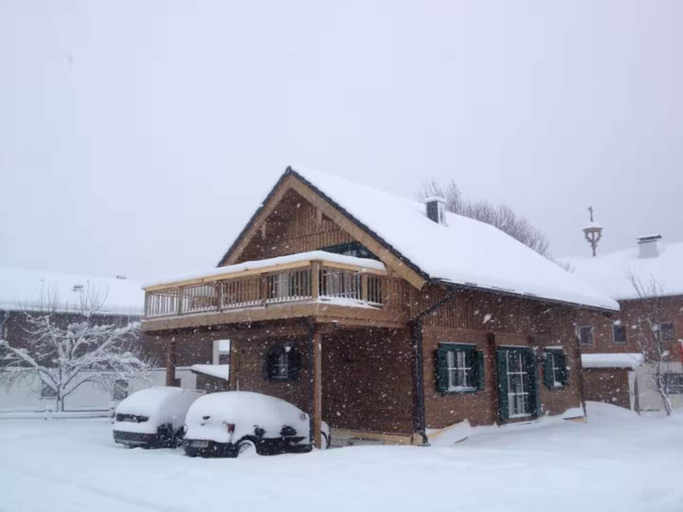 Front of property 3, Wooden Chalet Loui - Apartment, Zell am See
