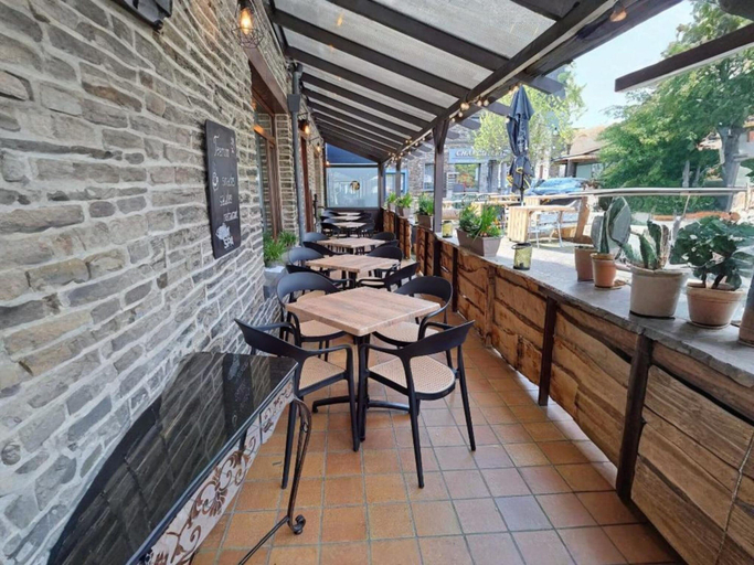 Balcony 3, Au Coeur D'alle by Belvilla- Single Room, Namur