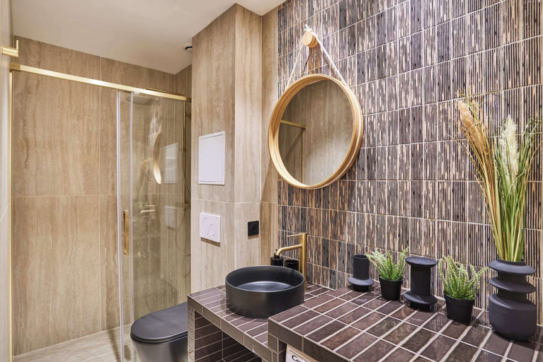 Bathroom 5, Apartment Suite Saint Germain / Rue de Rennes, Paris