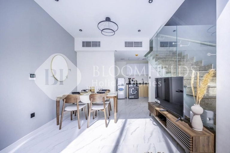 Dining 4, Bloomfields Deluxe 1BR Rukan, Dubai