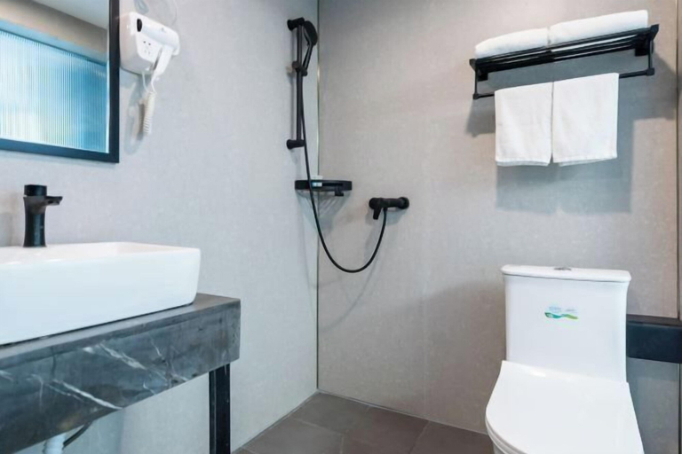 Bathroom 3, Super 8 (Beijing West Gongyi Bridge), Beijing