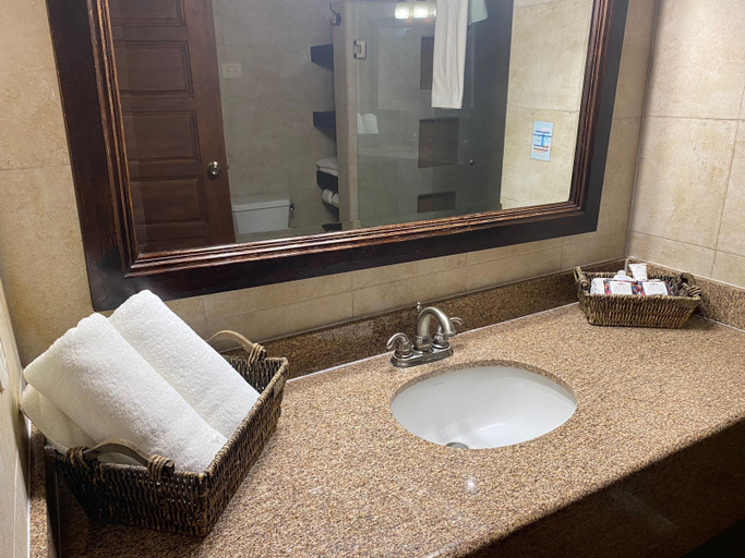 Bathroom 3, Hotel Quinta Mision, Bocoyna